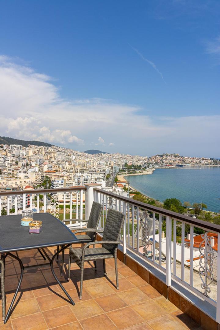 Finas Penthouse,Private Terrace,Great View,Mins From Sea Daire Kavala Dış mekan fotoğraf