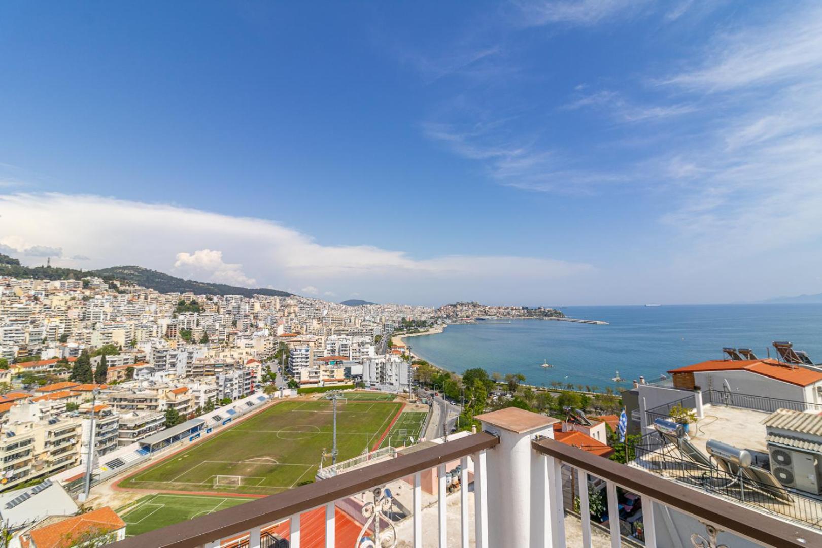 Finas Penthouse,Private Terrace,Great View,Mins From Sea Daire Kavala Dış mekan fotoğraf
